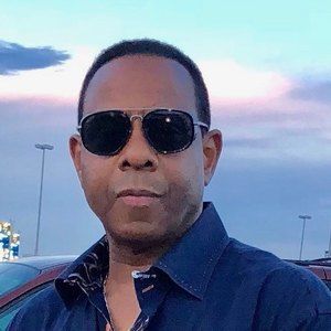 Meet your Posher, Emile